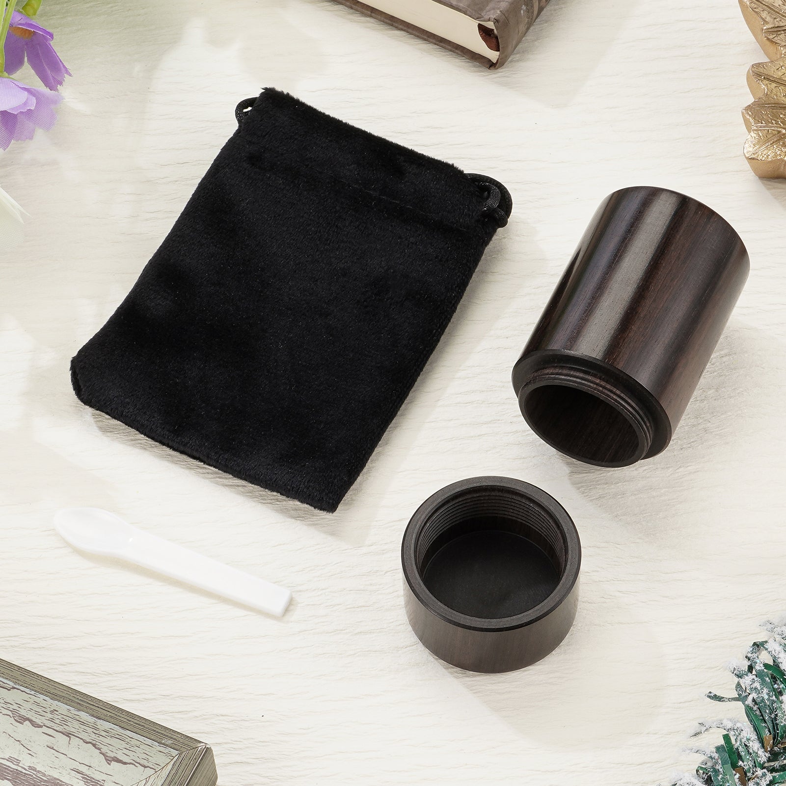 Small Sandalwood Urn for Human Ashes, 2.9 Inch Cremation Ashes Urns - Mini Memorial Wood Urns, Small Memorial Keepsake, Decorative Urn for Women Men